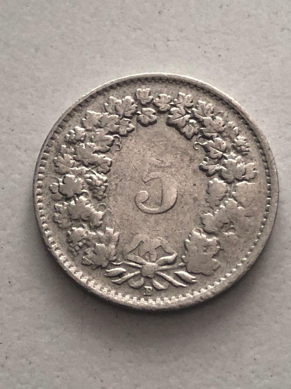 Tutti le monete: Abart 5 Rp. 1954 mit flauer Prägung – Usato da Schötz venduto da Odpa 1