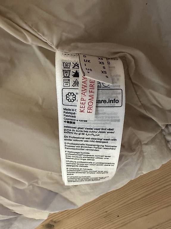 Esprit Gilets: Weste Creme ESPRIT XS Fell-Imitat – D'occasion à Bärau par JeJeG 3