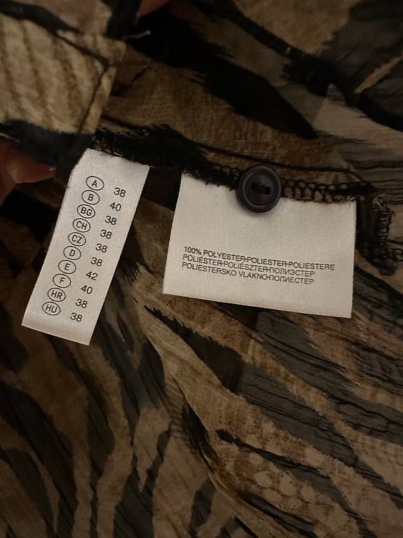 Blusen:  CANDA Bluse mit Animal-Print & Rüschen – Gebraucht aus Schaffhausen von tut_85dq 1