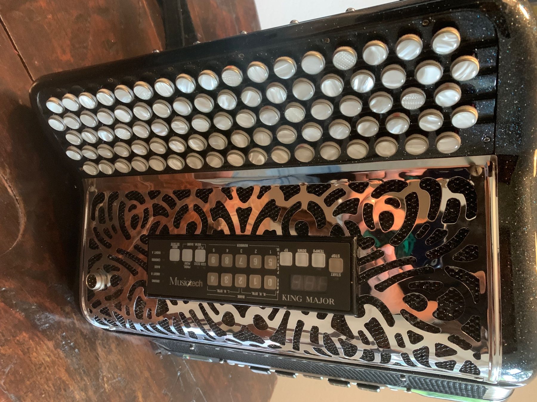 Beltuna Strumenti musicali: Accordéon Beltuna Prestige 2000 – Usato da Gland venduto da visiped 4