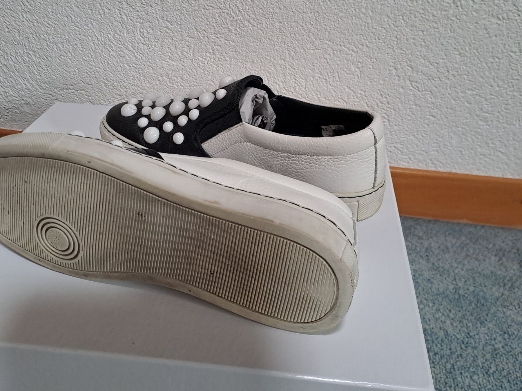 Scarpe da donna: Spezieller Damenschuh Gr. 38, NP 269.-- – Usato da Frauenfeld venduto da Andadaa 2