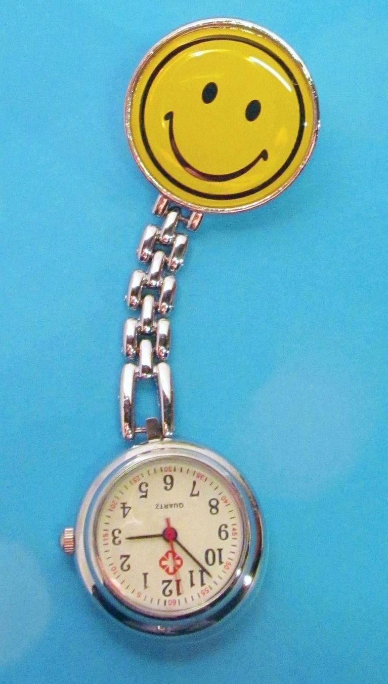 Orologi: Neue  Smiley mit Uhr als Hänger – Nuovo e nell'imballaggio originale da St. Margarethen TG venduto da ursk10