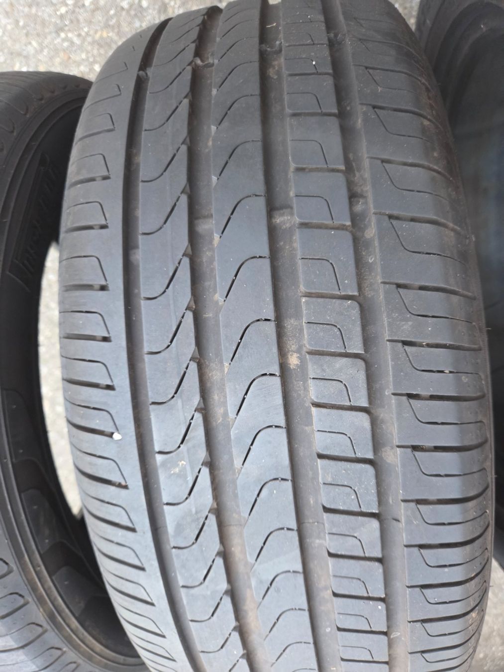Pneumatici & Ruote complete: 235 / 55 R 18   100V  Pirelli – Usato da Fischbach-Göslikon venduto da Emanuel.Bardhi 1