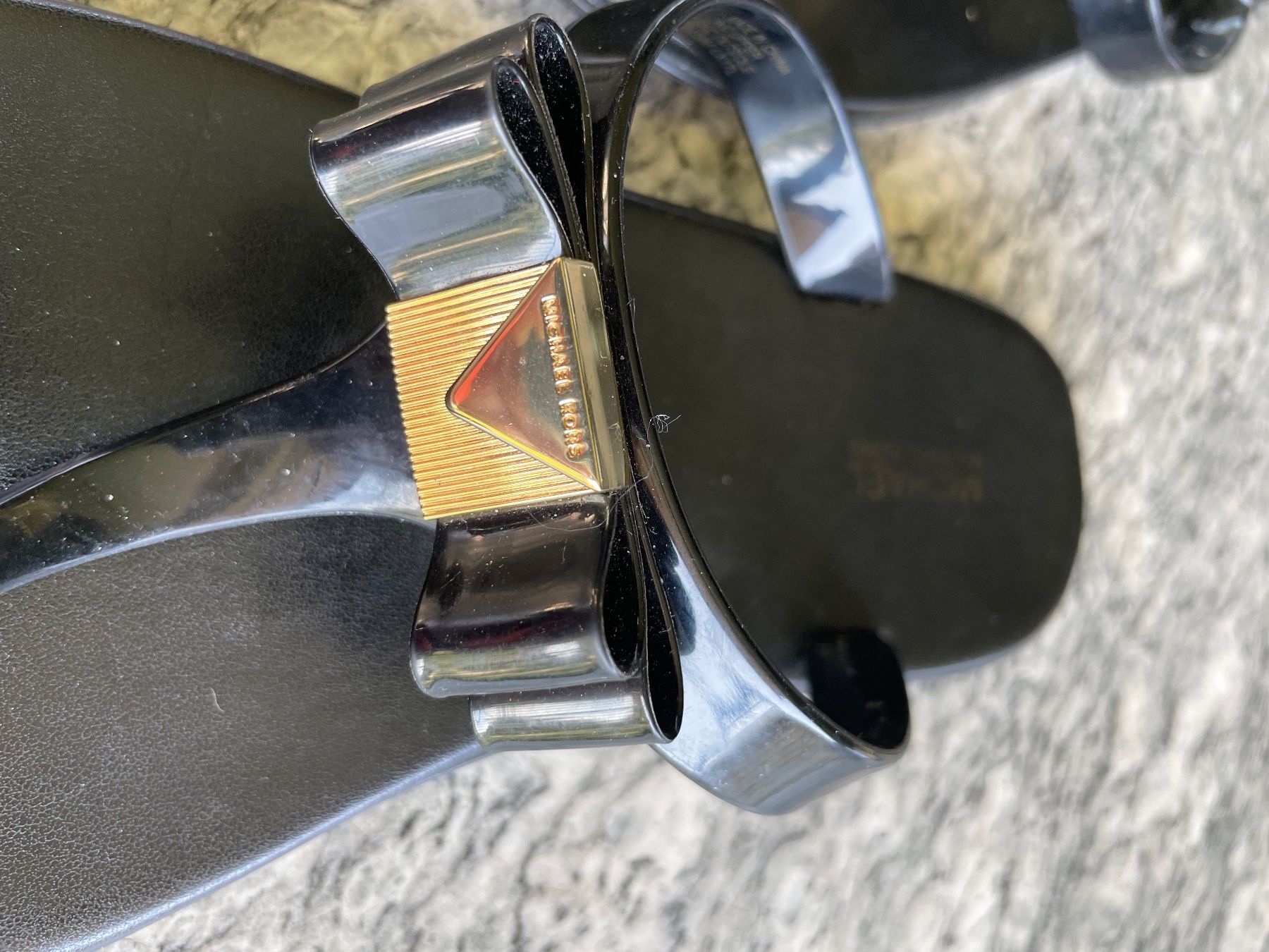 Michael Kors Scarpe da donna: Flip-Flops von Michael Kors, schwarz – Usato da Oberwil-Lieli venduto da Ciro03 3