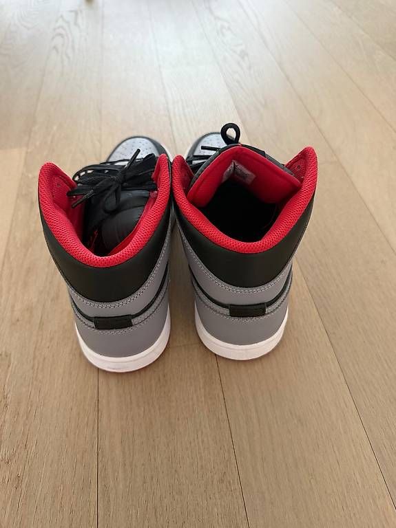 Chaussures hommes: Air Jordan 1 Schuhe Gr. 42 – D'occasion à Schaffhausen par boni66 1