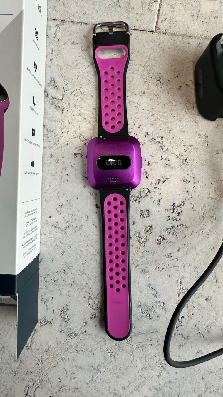 Fitbit Smartwatch: Fitbit Versa Lite Edition – Usato da Gisikon venduto da Jabuso 4