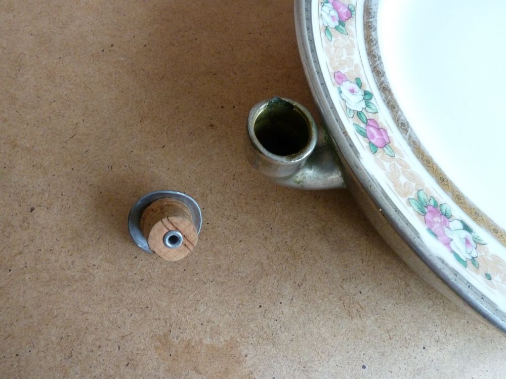 Ancienne assiette pour garder repas chaud -porcelaine+métal | Kaufen