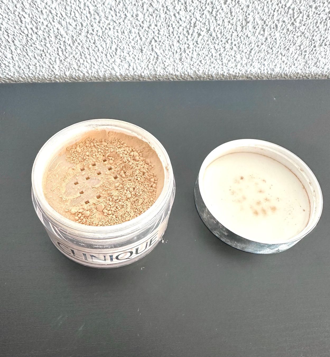 Clinique Make-up: Clinique Blended Face Powder, Transparency 03 – Gebraucht aus Emmenbrücke von little.treasures 2