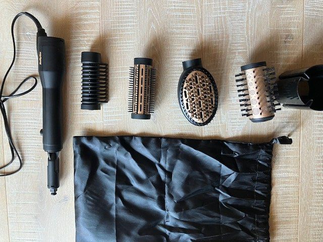 BaByliss Sèche-cheveux: BaByLiss Air Style Heissluft styler Set – D'occasion à Schinznach-Dorf par Ellenberger1060