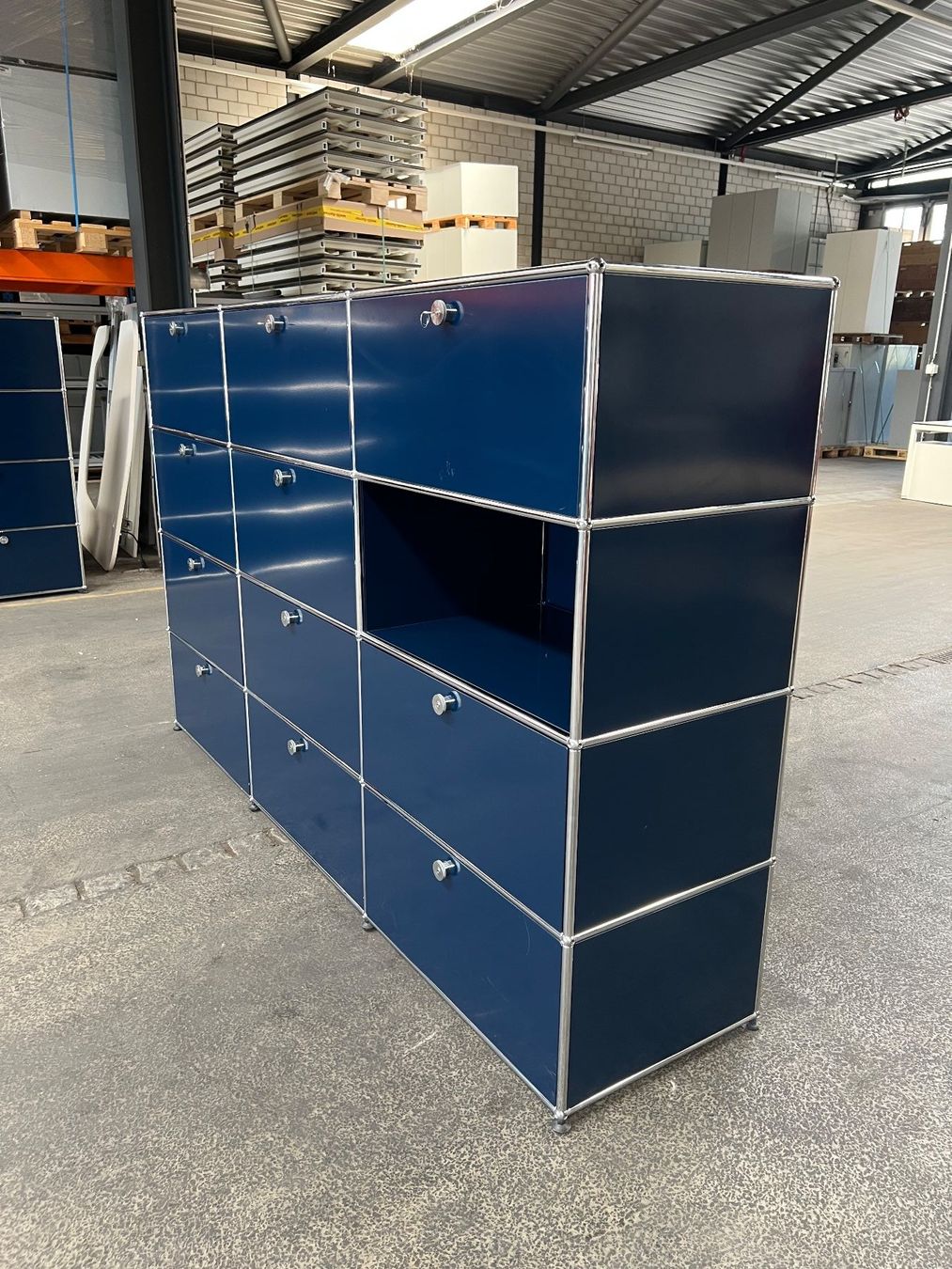 USM Scaffali: USM Haller Highboard 3x4 in blau – Usato da Wangen an der Aare venduto da TBYN 7