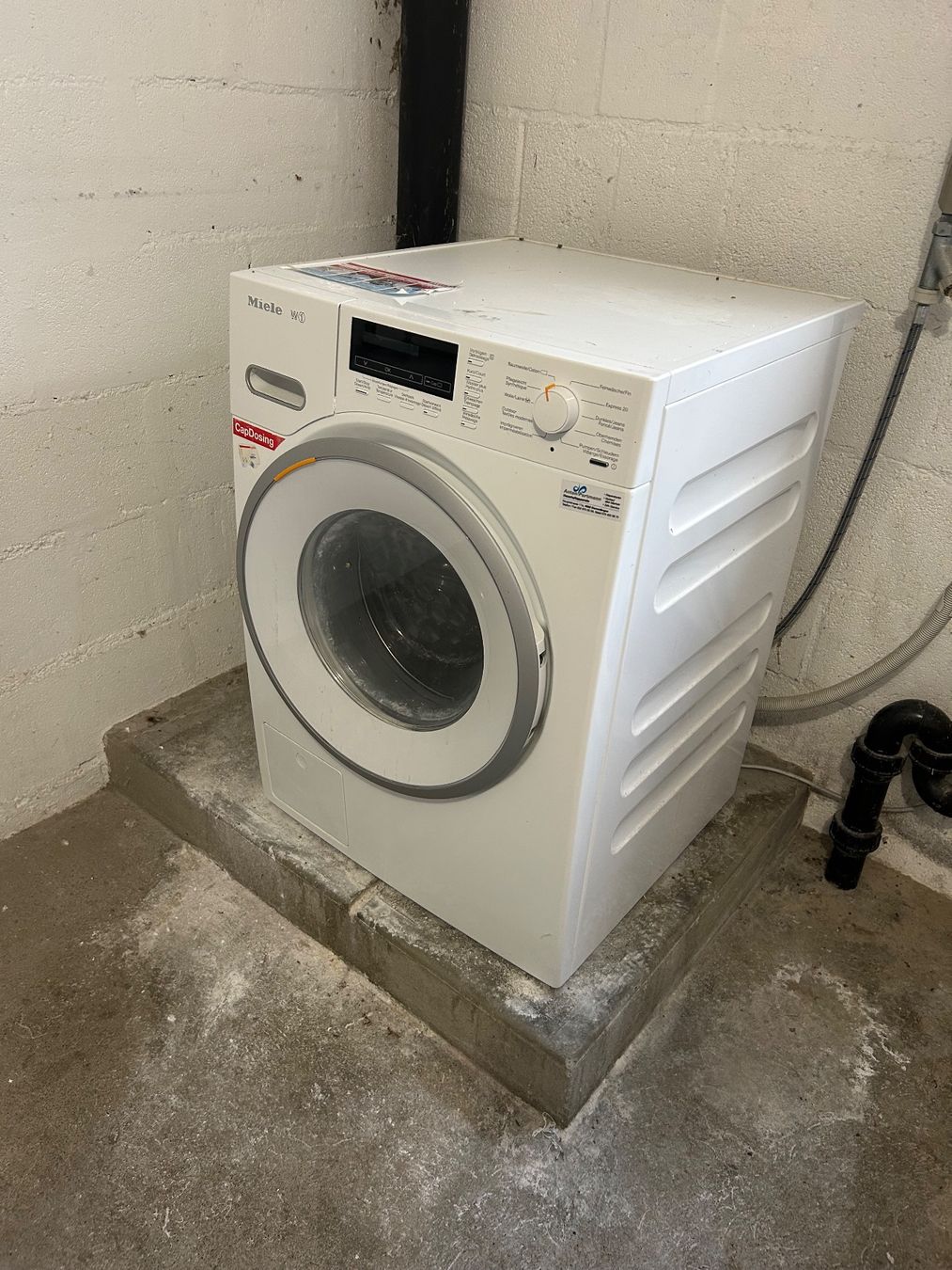 Miele Lavatrici: Miele W1 Waschmaschine – Usato da Riedholz venduto da lou_s9nj 1
