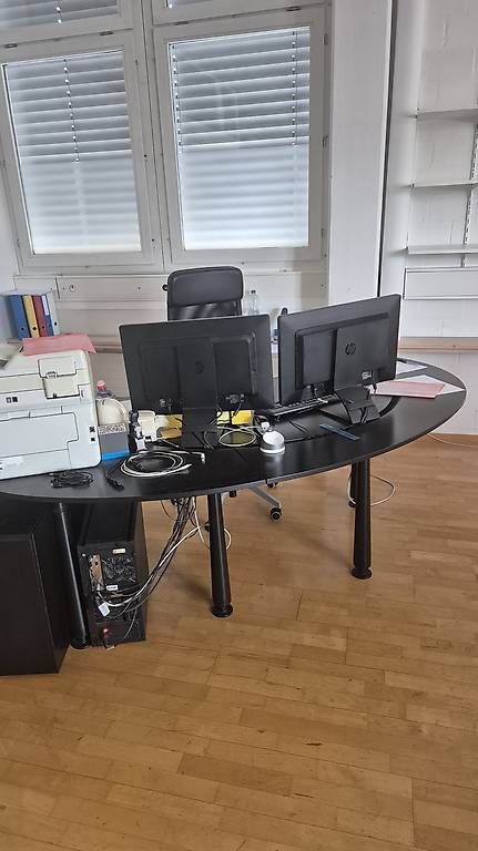 Scrivanie: Bürotisch – Usato da Kerns venduto da Naturalpower 1