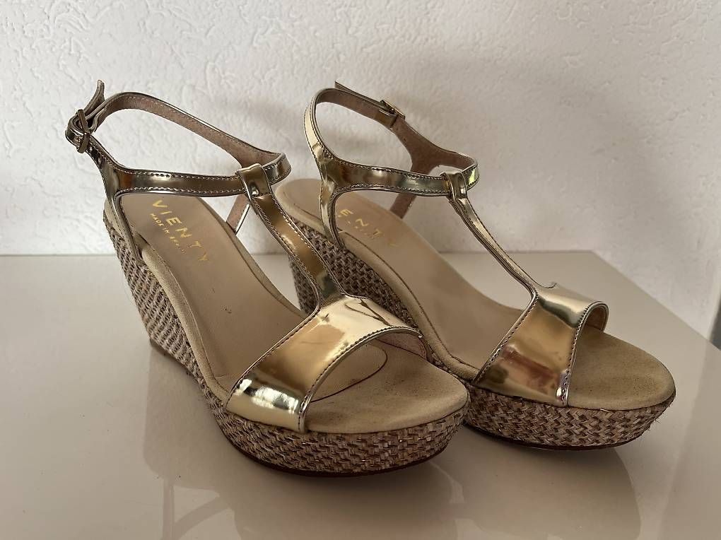 Scarpe da donna: Sandales compensées Vienty 38 – Usato da Cossonay-Ville venduto da cas_wq6f