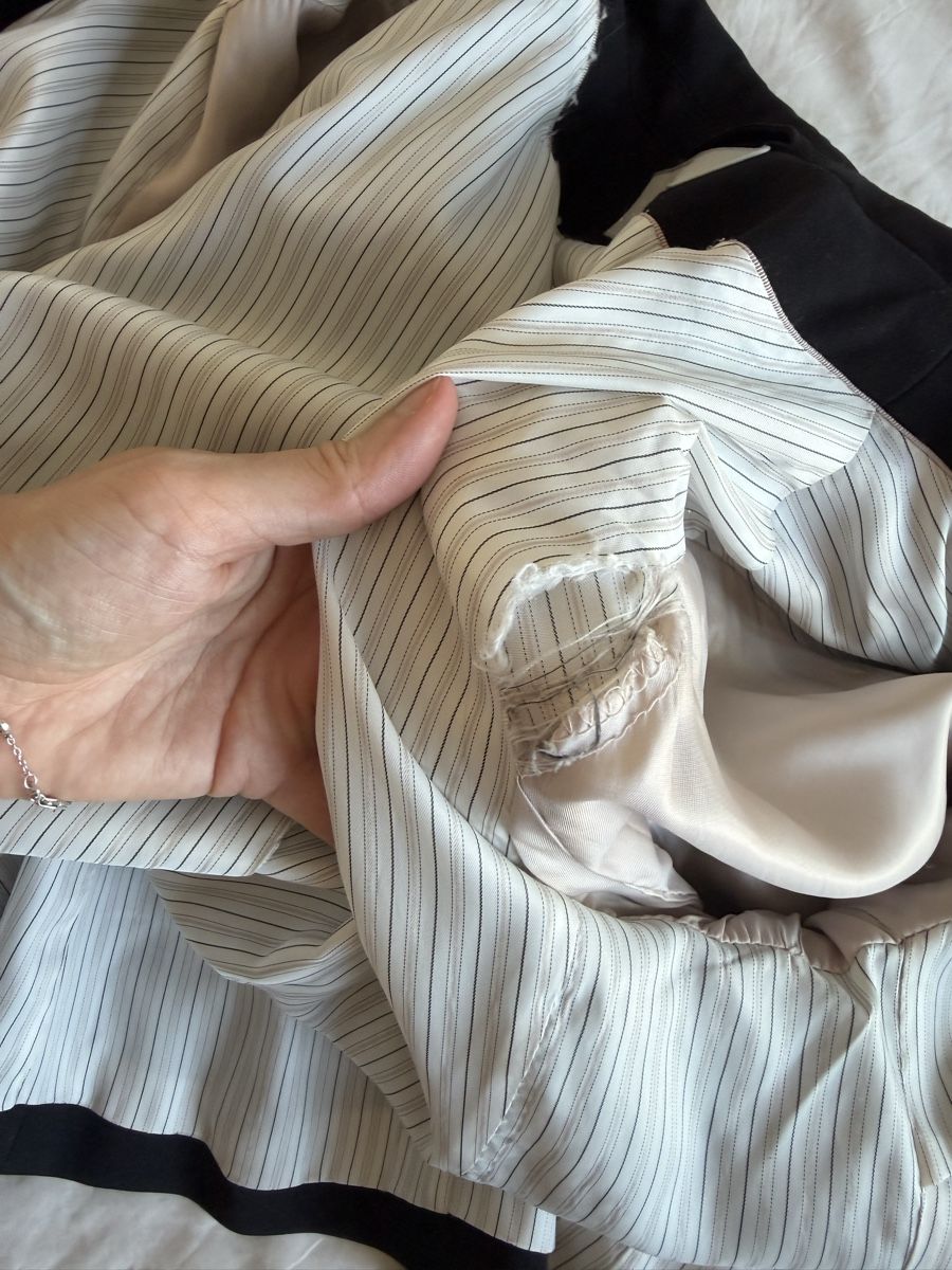 H&M Completi & Tailleur: Blazer schwarz Grösse M | H&M mit Mängel – Usato da Winterthur venduto da saram26 6