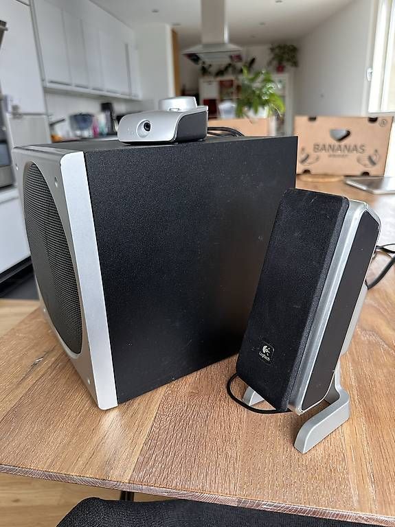 Casse acustiche: Enceinte logitech Z3 type 2.1 – Usato da Fribourg venduto da bmz3 2