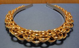 Elegantes Haarband mit goldener Kette Metall