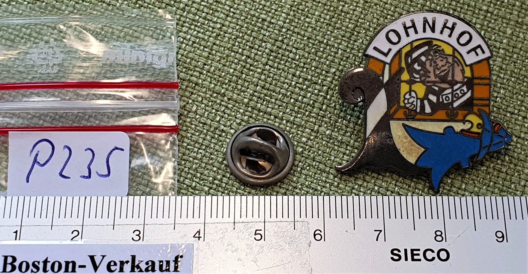 Placchette & Badge: P235 - Pin Polizei Strafanstalt Lohnhof Basel – Usato da Reinach BL venduto da Boston-Verkauf 1