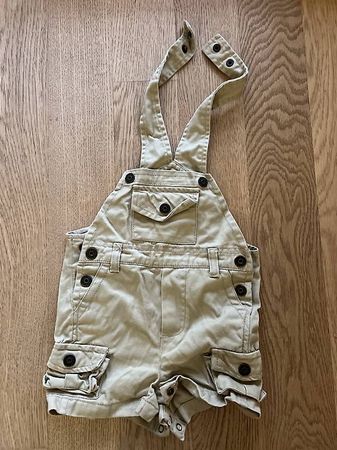 Baby Latzhosen Gr. 62