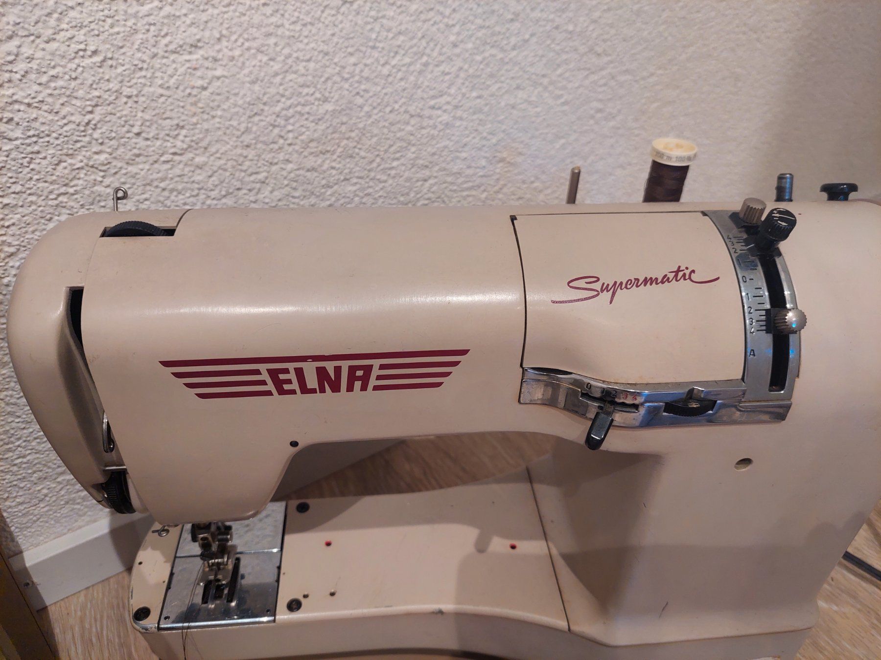 Machines à coudre: Alte Nähmaschine Elna Supermatic – D'occasion à Herzogenbuchsee par debora01 3