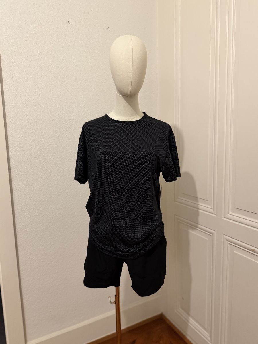Kleiderpakete: BYLT Basics Men's Active Set, Black, Size S, New with Tags – Neu (gemäss Beschreibung) aus Mies von Nib2011