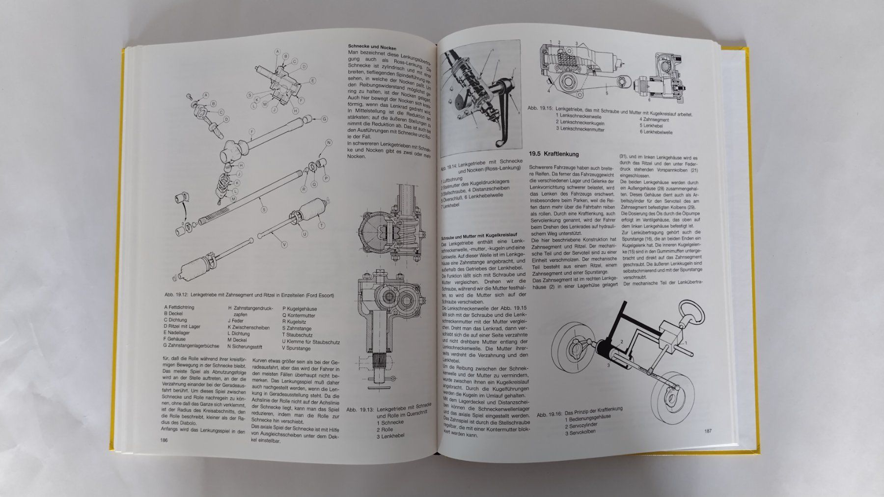 Libri: Das Auto und seine Technik / Auto Buch 1992 mit 212 Seiten – Usato da Bellach venduto da JingleJerry 6