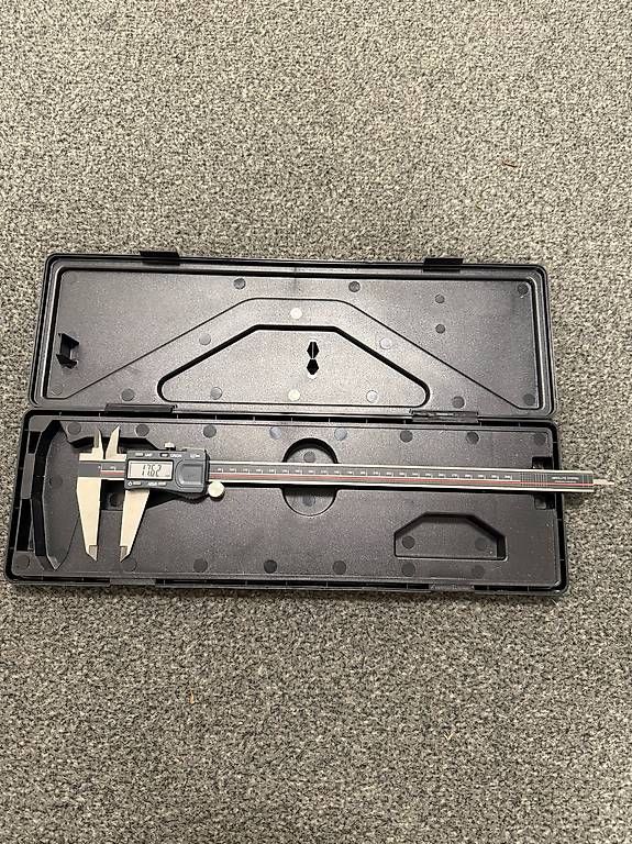 Misurare: Digitaler Messschieber 0-300 mm – Usato da Habsburg venduto da kiplo 3