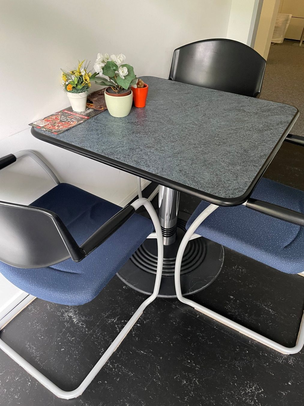 Tischset: Sitzgarnitur – Gebraucht aus Wettingen von guc_hbj5