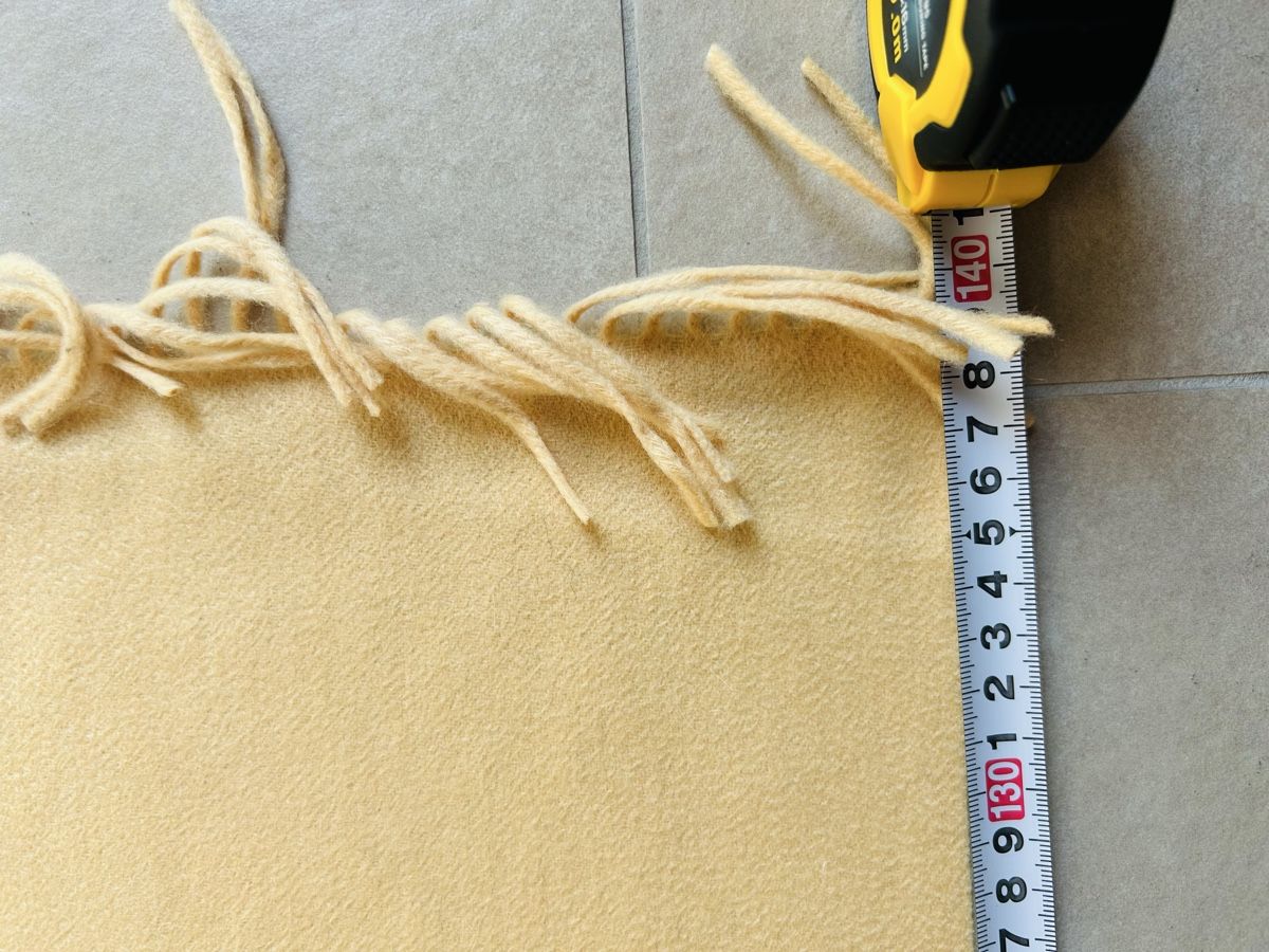 Foulards, Tücher & Schals: Écharpe en cachemire – Gebraucht aus Founex von etswang 1