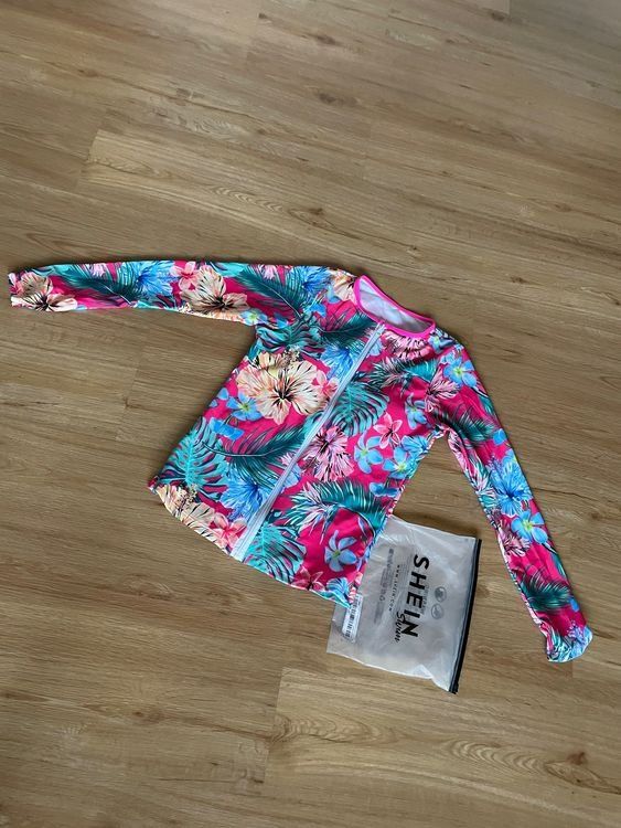 Shein Maillots de bain: Shein schwimmen Shirt – Neuf (Voir description) à Seedorf UR par Vita000