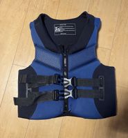Schwimmweste blau Auftrieb 50N neuwertiger Zustand