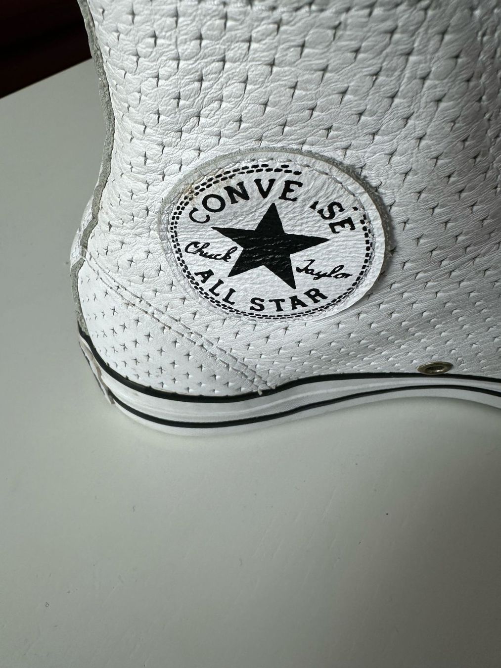 Converse Scarpe da uomo: Converse All Star Leder Sneaker Grösse 39.5 – Nuovo (secondo la descrizione) da Burgdorf venduto da interstellar2 4