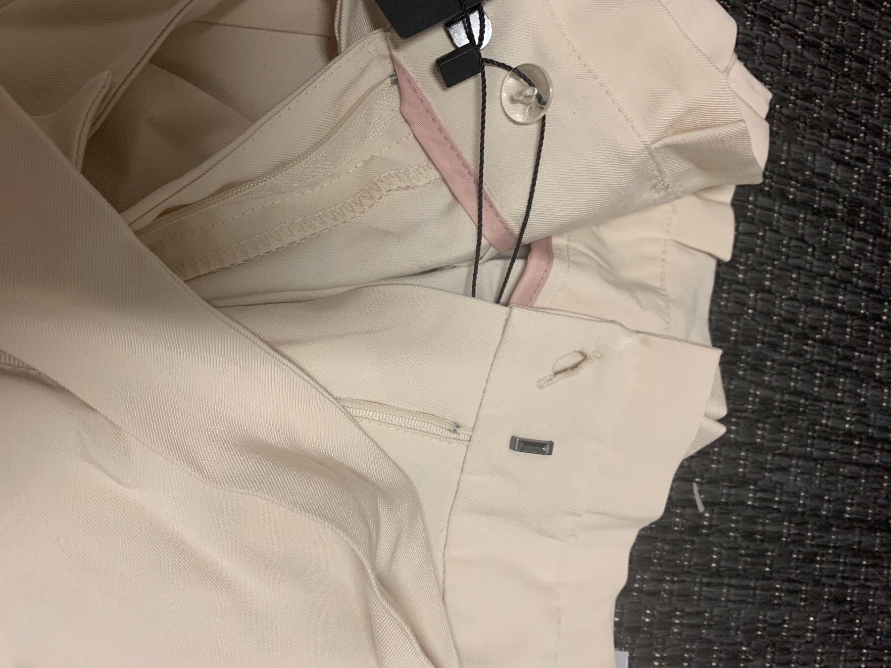 Vero Moda Pantaloni: Vero Moda neue Hose Beige gr36 – Usato da Bad Zurzach venduto da Cuore34 3