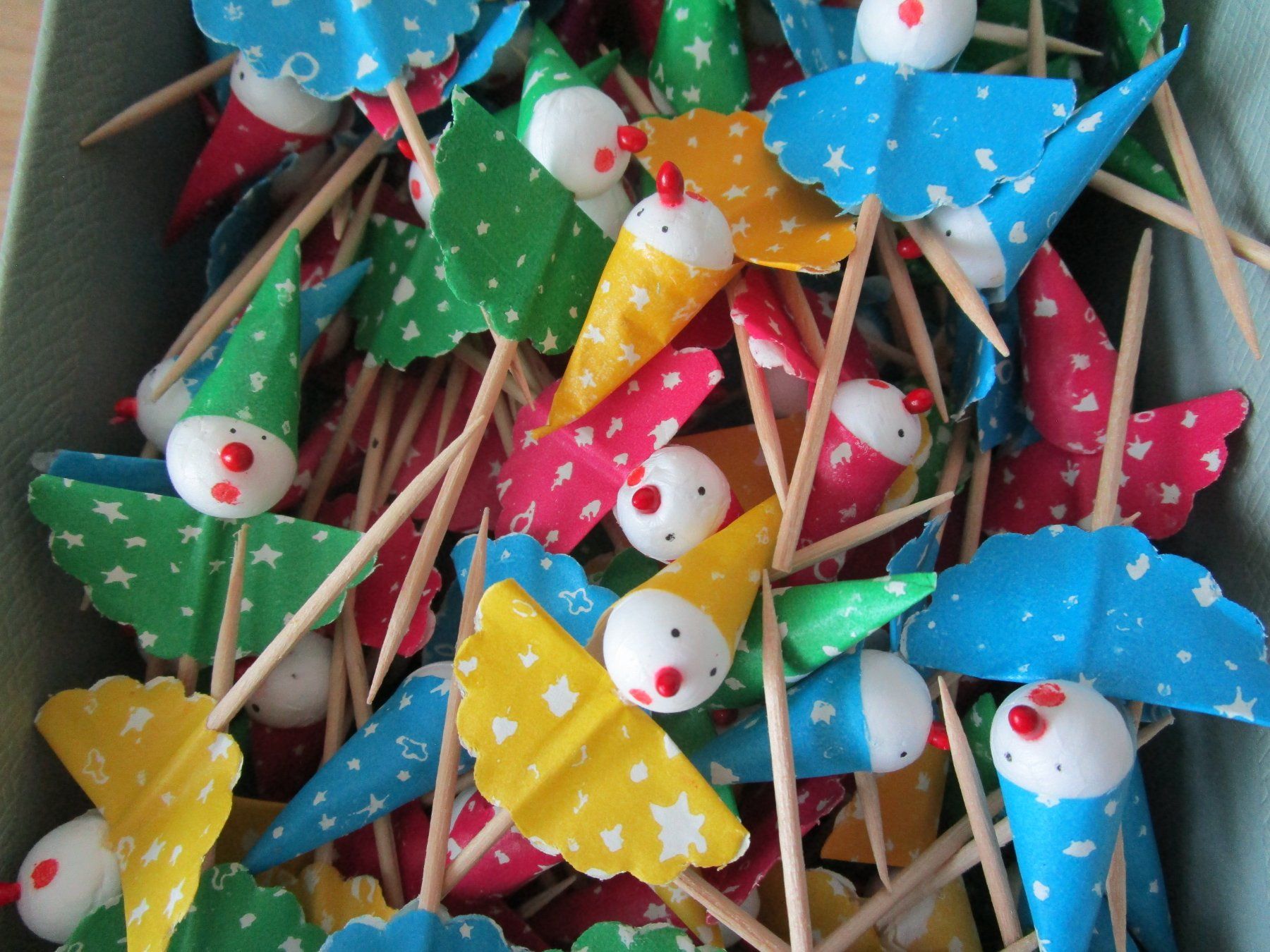 Alle Dekorationen: 130  Vintage Styropor Cupcake – Gebraucht aus Scuol von Luana.. 2