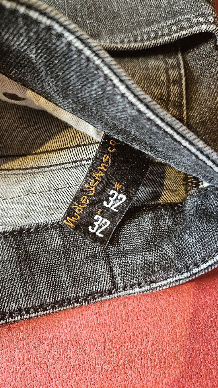 Nudie Jeans: Nudie Jeans schwarz washed 32/32 – Gebraucht aus Egerkingen von OttoderBerserker
