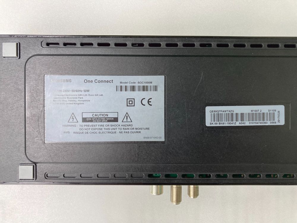 Samsung One Connect Box SOC1000M mit Kabel und Fernbedienung | Kaufen ...