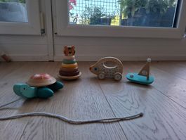 Holzspielzeug Set für Kleinkinder, pastellfarben