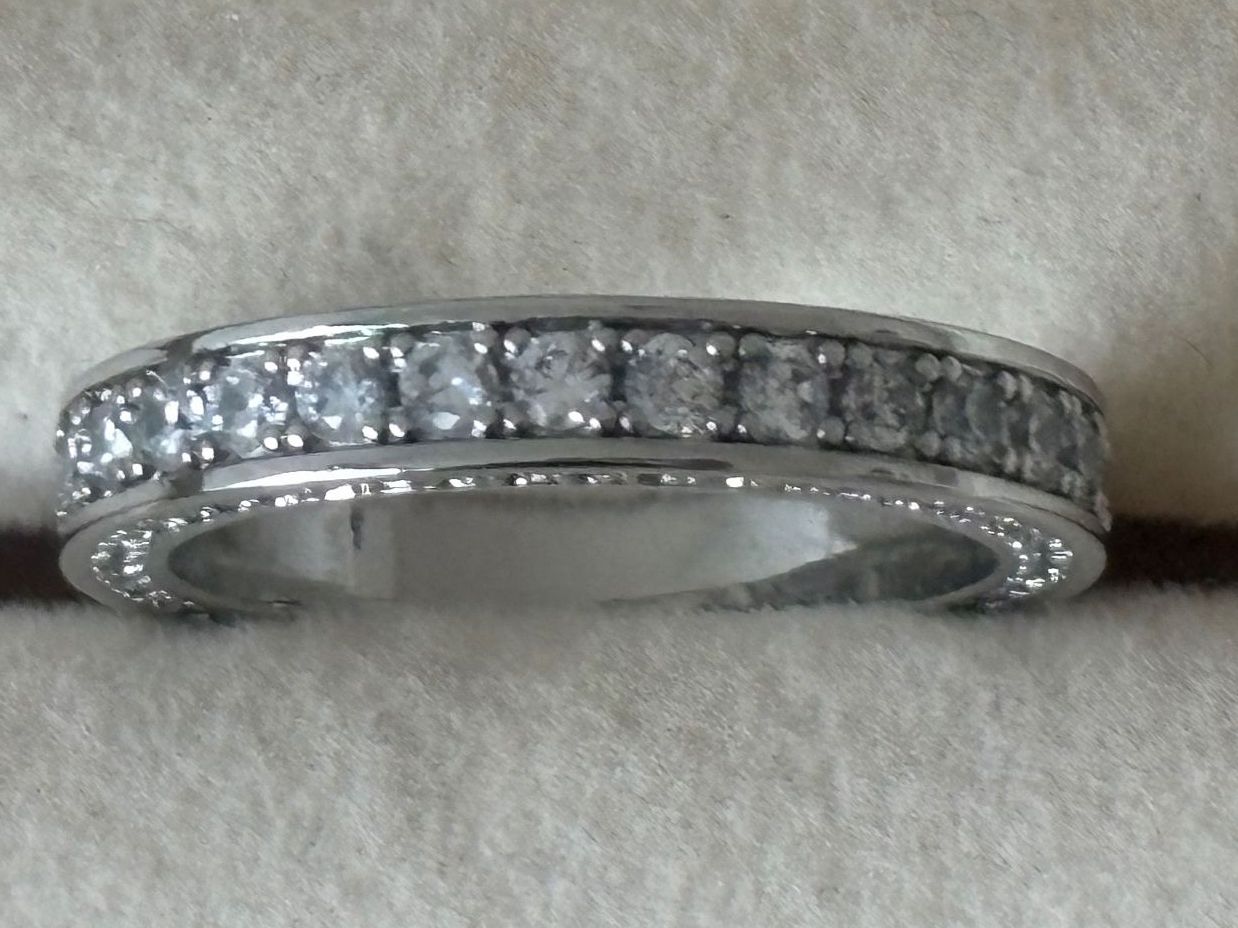 Anelli: Luxus Elegante Gr: 18/8 Memoire Ring  Farbe Silber – Nuovo (secondo la descrizione) da Biel-Bienne venduto da Roserosse13