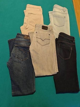 Jeans-Paket für Damen  5 Hosen, verschieden Marken