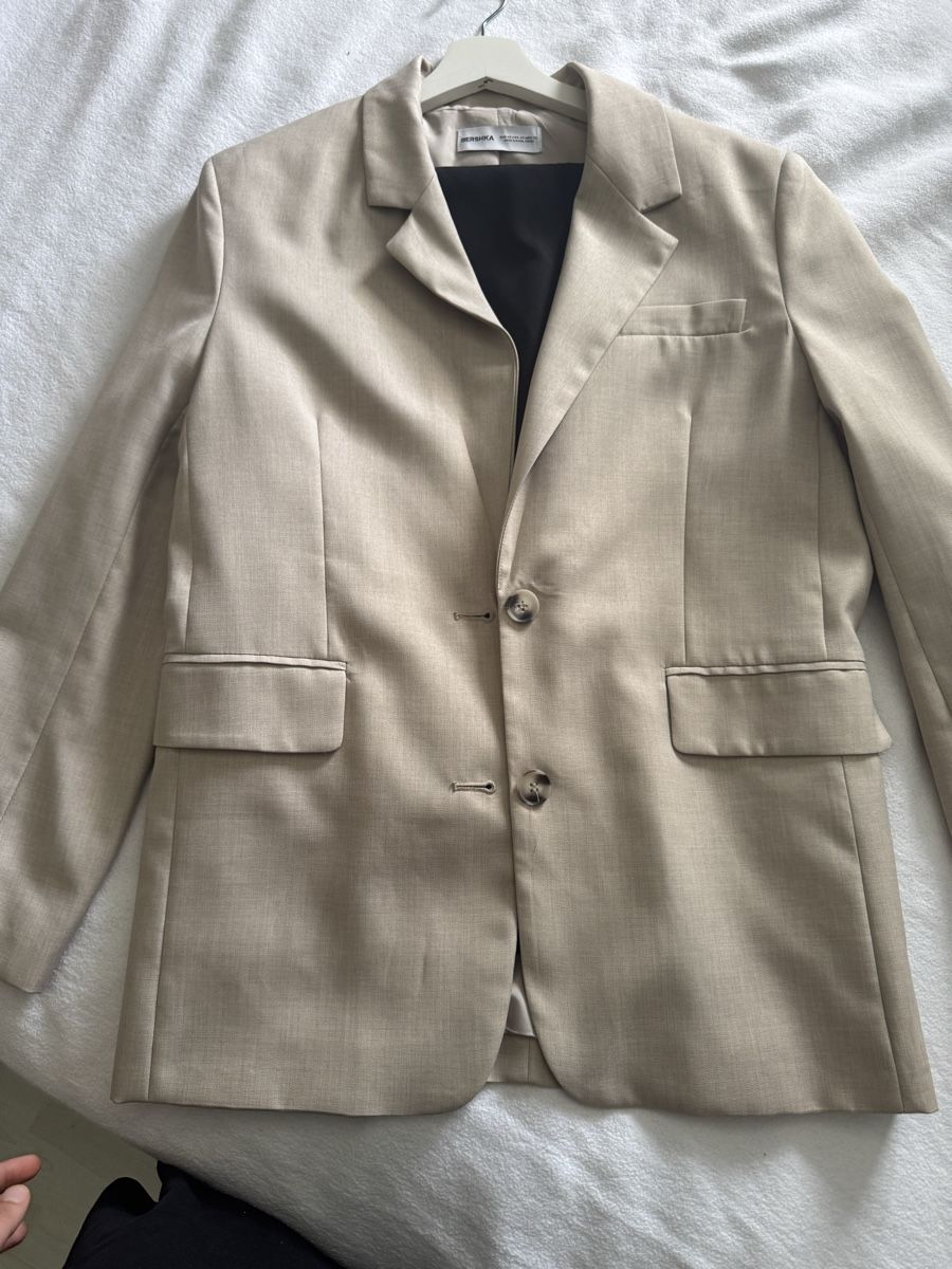 Giacche: Bershka Blazer Beige  – Nuovo (secondo la descrizione) da Luzern venduto da ssa_2pyj 1
