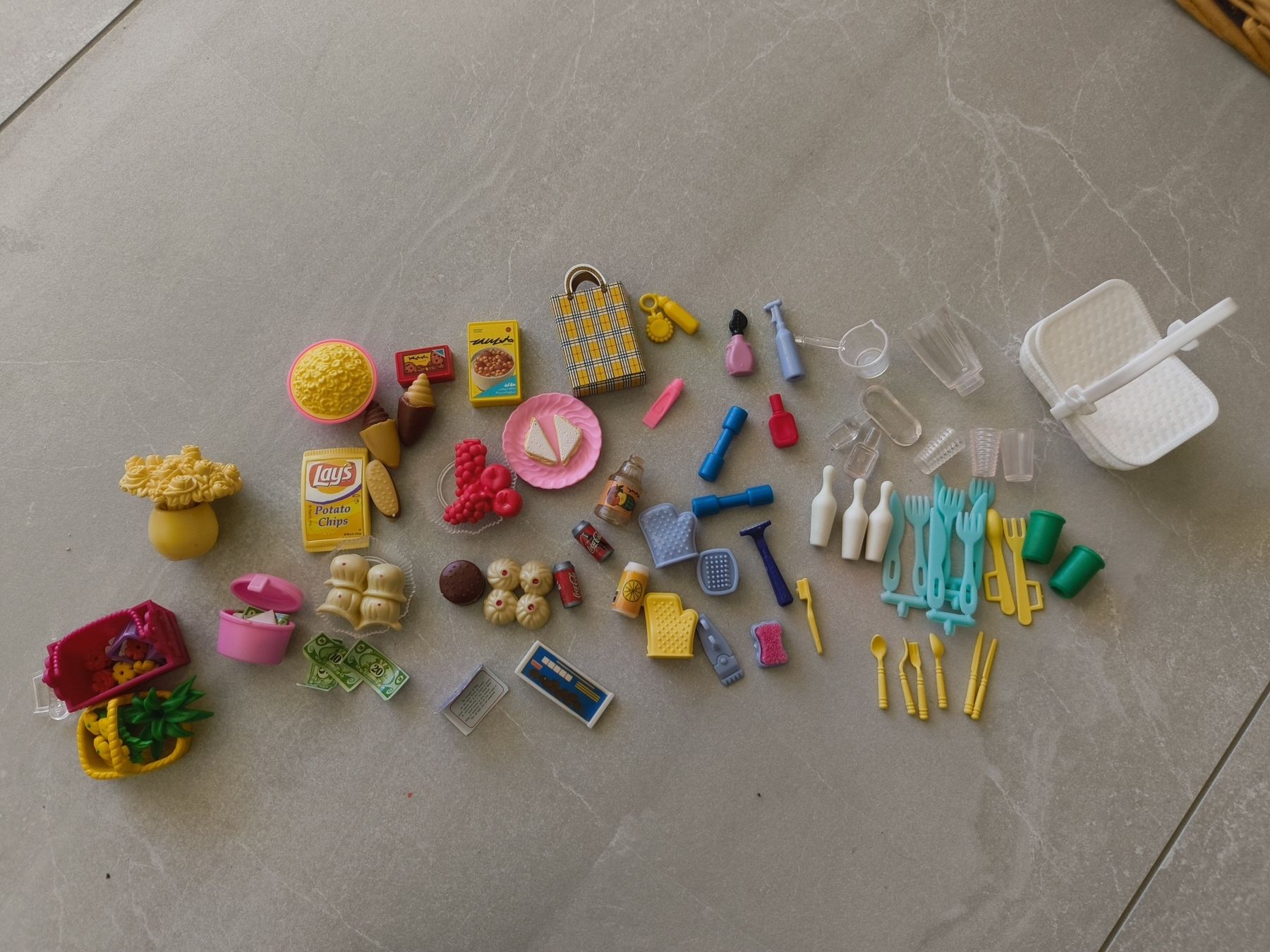 Giocattoli: Barbie Esswaren Zubehör – Usato da Zürich venduto da maz_jj2t