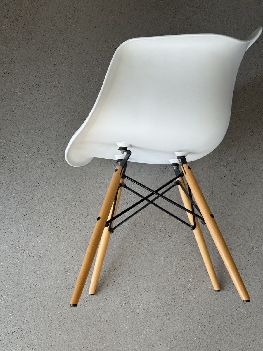 Stühle: Plastic Armchair – Gebraucht aus Zürich von Supergurk 1