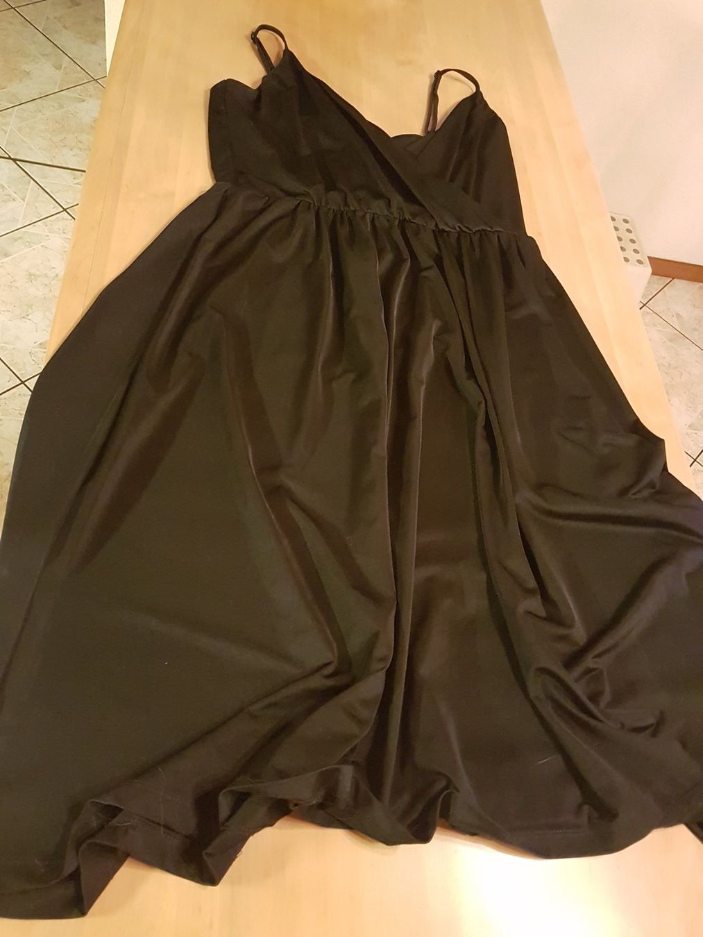 H&M Kleider: Robe taille L marque H&M – Gebraucht aus Villiers von san_jn5w