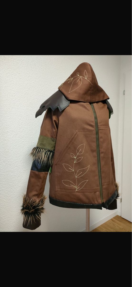 Costumi: Fasnachtsjacke – Usato da Root venduto da ele_j9pk 1