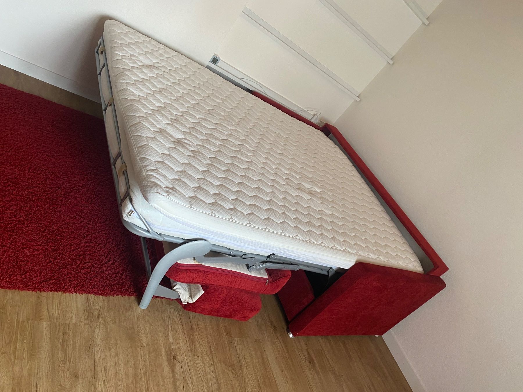 Sofas: Schlaf - sofa – Gebraucht aus Ermatingen von Rocake 4