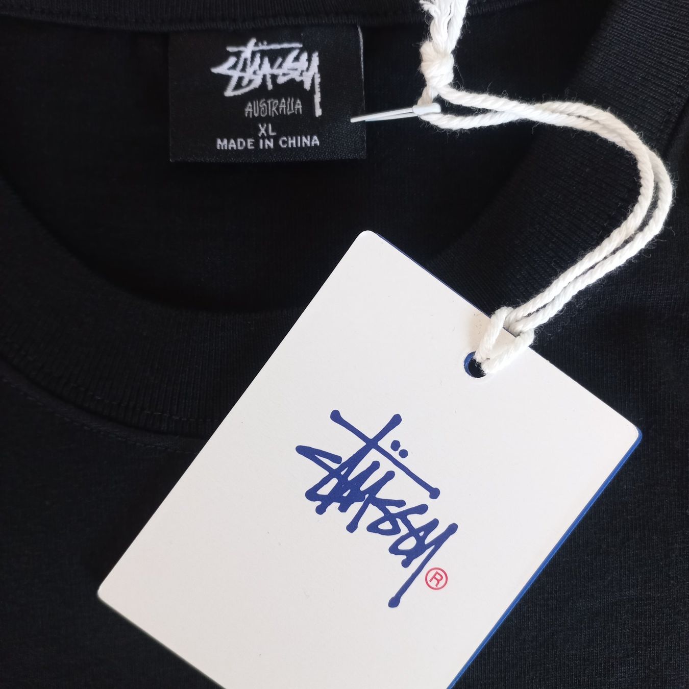 Stüssy T-Shirts: Stüssy Dollie Tee (XL) – Neu und originalverpackt aus Chamoson von Sapoloshop 4