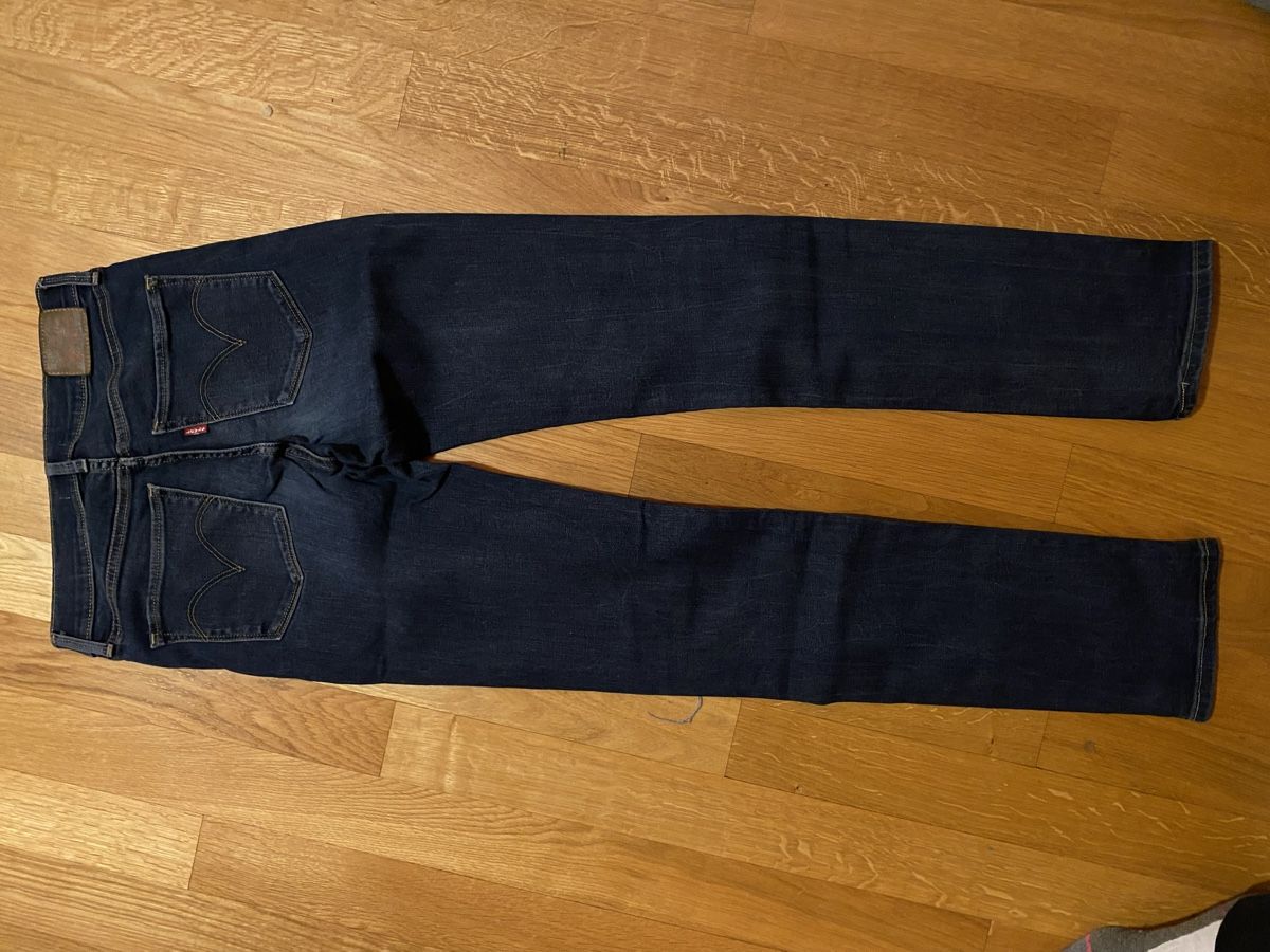 Levi's Jeans: Jeans Levi’s shaping slim taille 26 – Usato da Epagny venduto da nie_n5yb 3