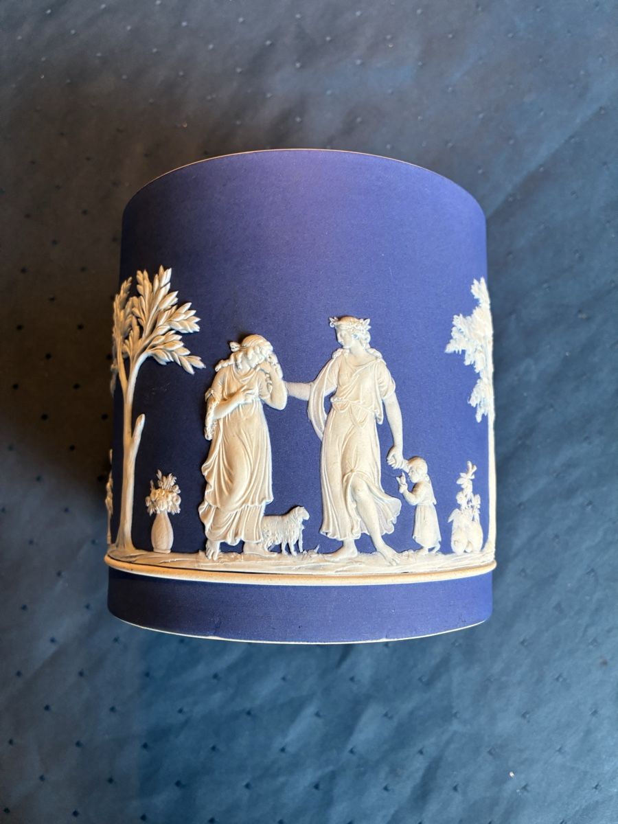 Vasi per fiori: Wedgwood - antiker Cachepot dunkelblau – Usato da Dornach venduto da Rosengarten 1