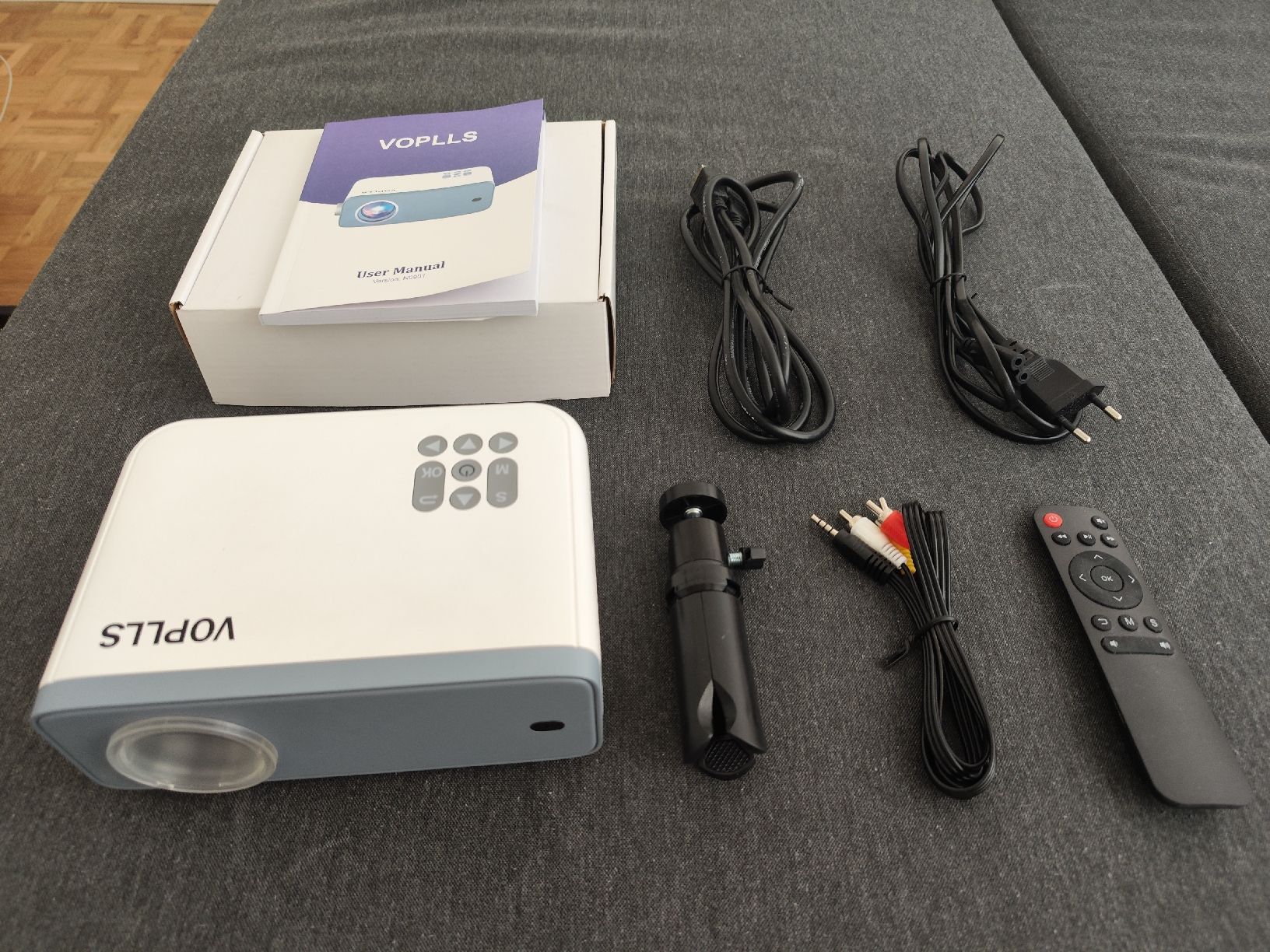 Proiettori: Voplls Mini Projector with Accessories, Used 2 times – Nuovo (secondo la descrizione) da Luzern venduto da liy_6ks6 1