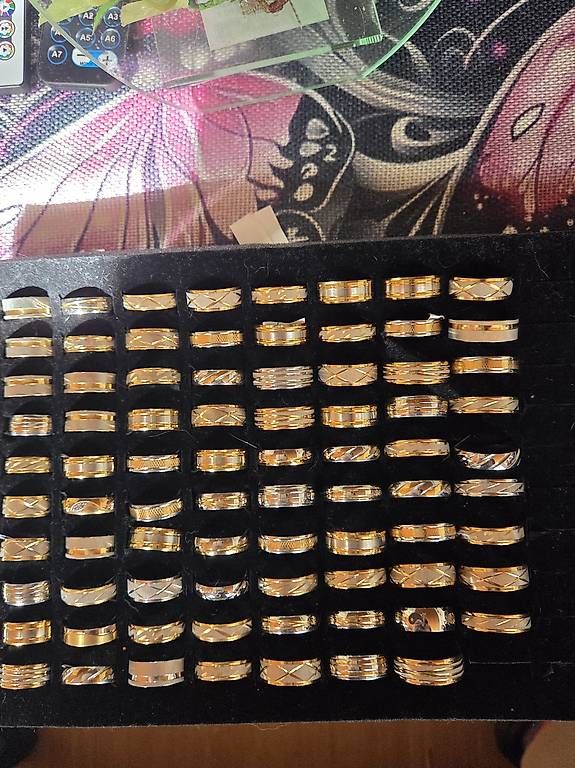 Ringe: Trauringe 18 Karat  Vergoldet  – Gebraucht aus Weinfelden von che_j8qs 1