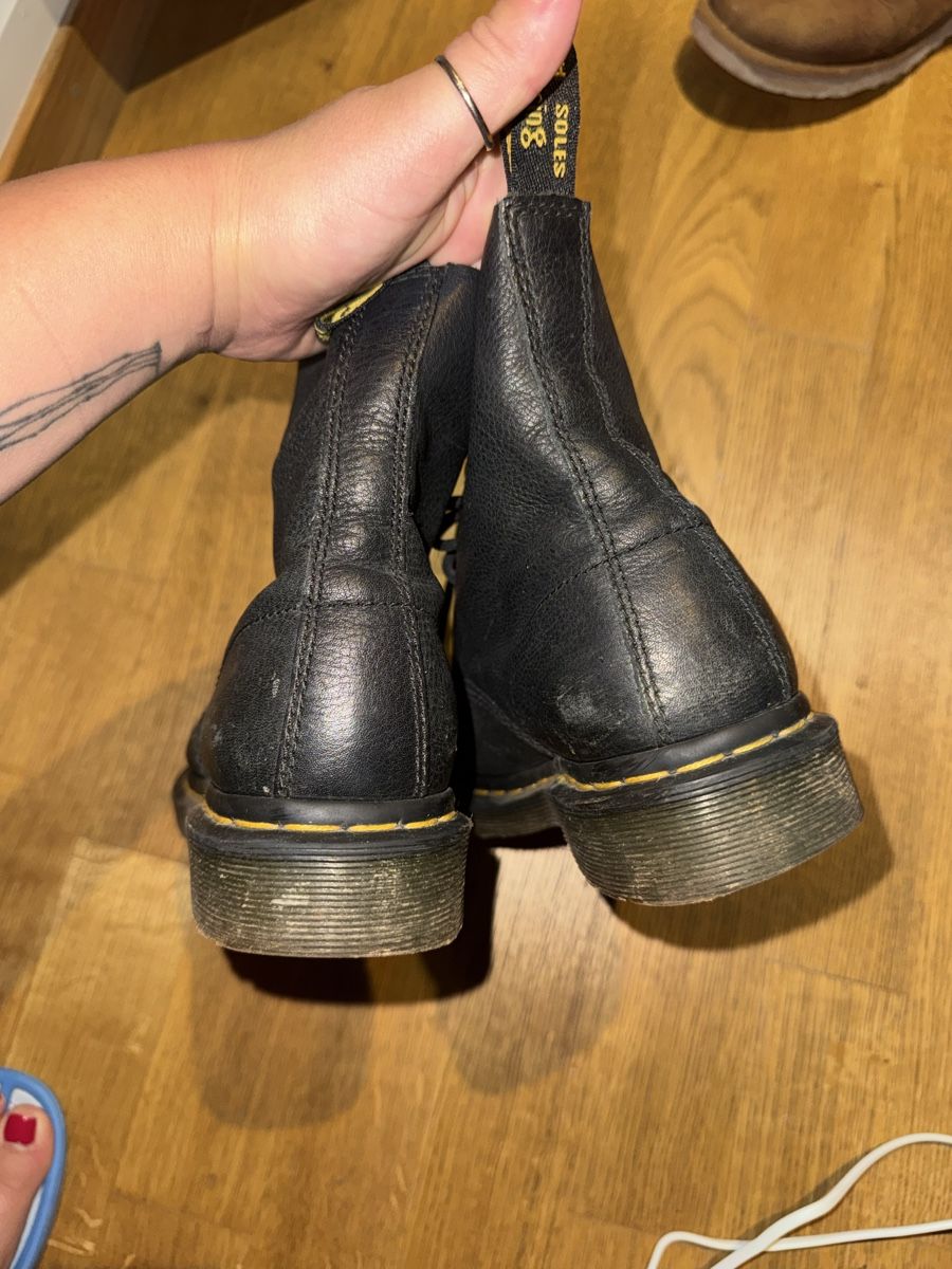 Dr. Martens Scarpe da uomo: Dr. Martens Boots – Grösse 38 – Usato da Rikon im Tösstal venduto da Helloylenia 2